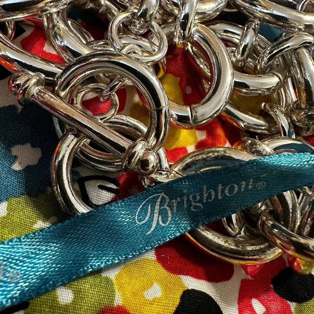 Brighton Silver‎ Tone Chunky Oval Link Toggle Necklace with Best Charm 19 Inch
